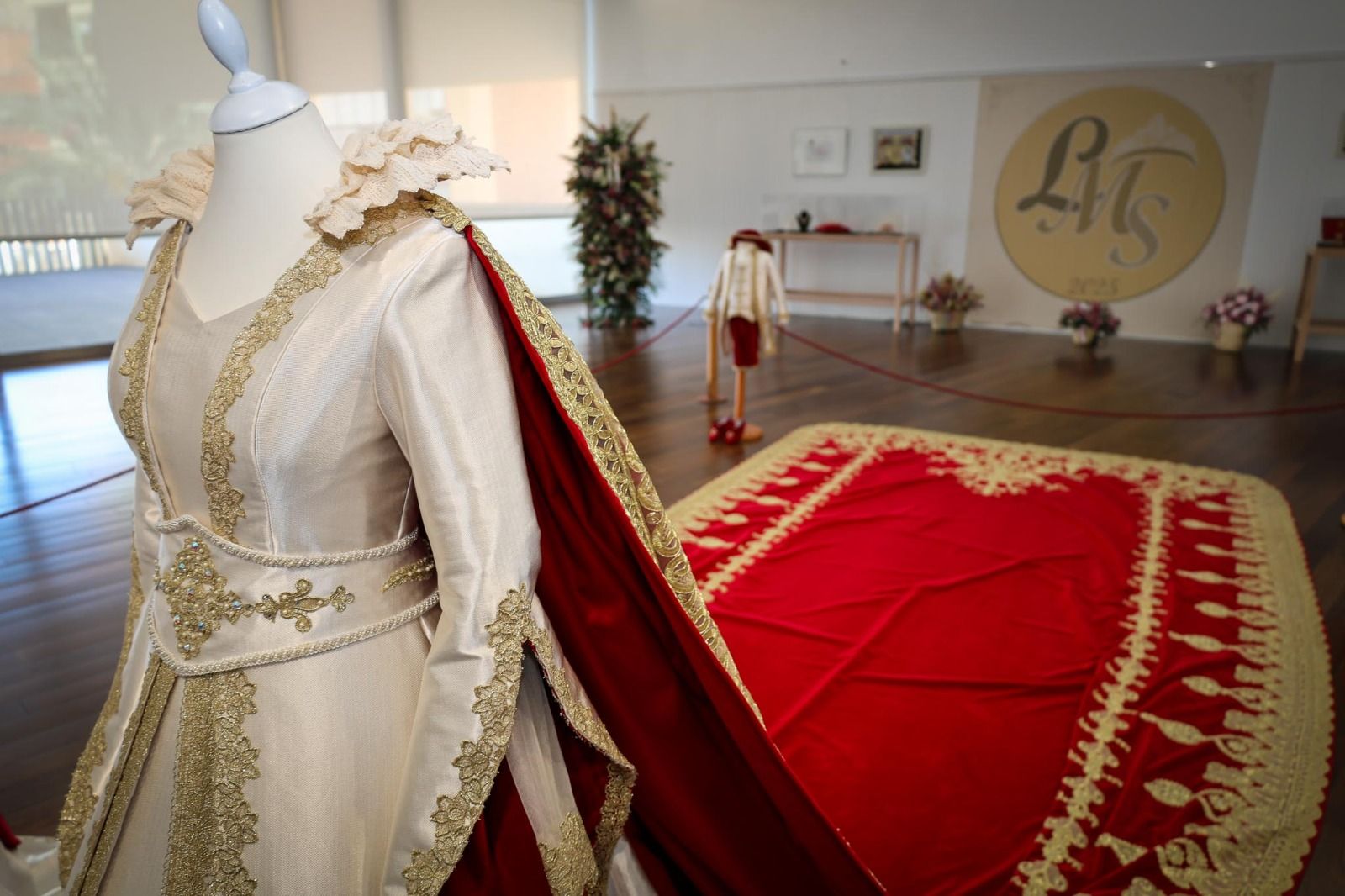 Así es el vestido de la Reina del Encuentro de Torrent 2025