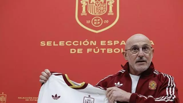 De la Fuente, en titulares: "La buena noticia es que Thiago Pitarch ha elegido jugar con España"