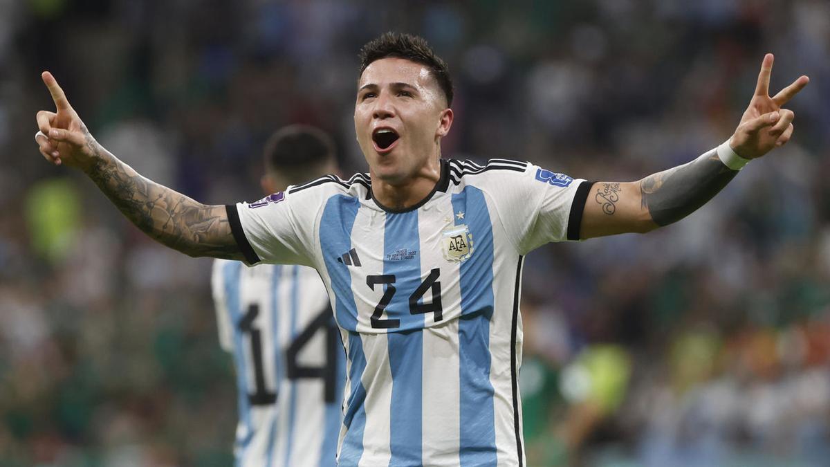 Enzo Fernández festeja el triunfo argentino