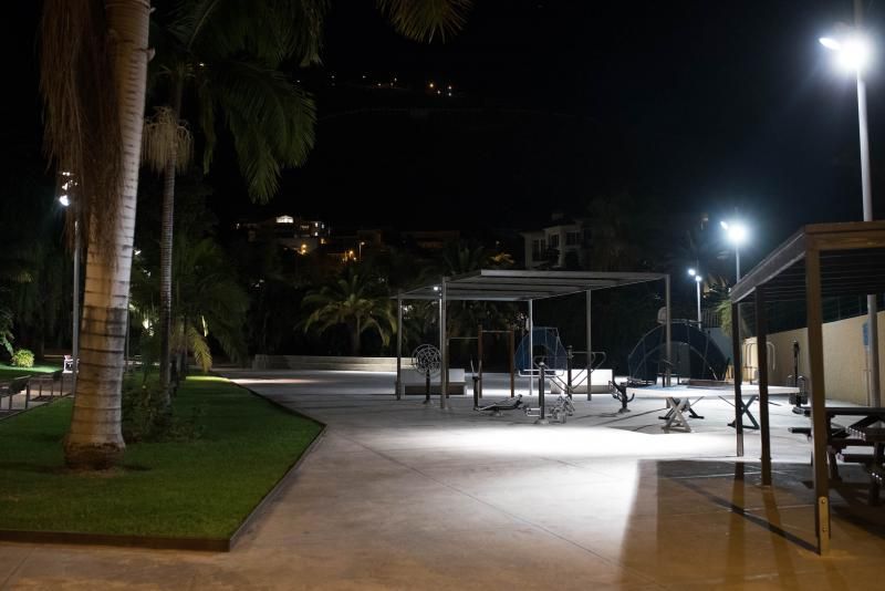 Santa Cruz de Tenerife cierra sus plazas y parques