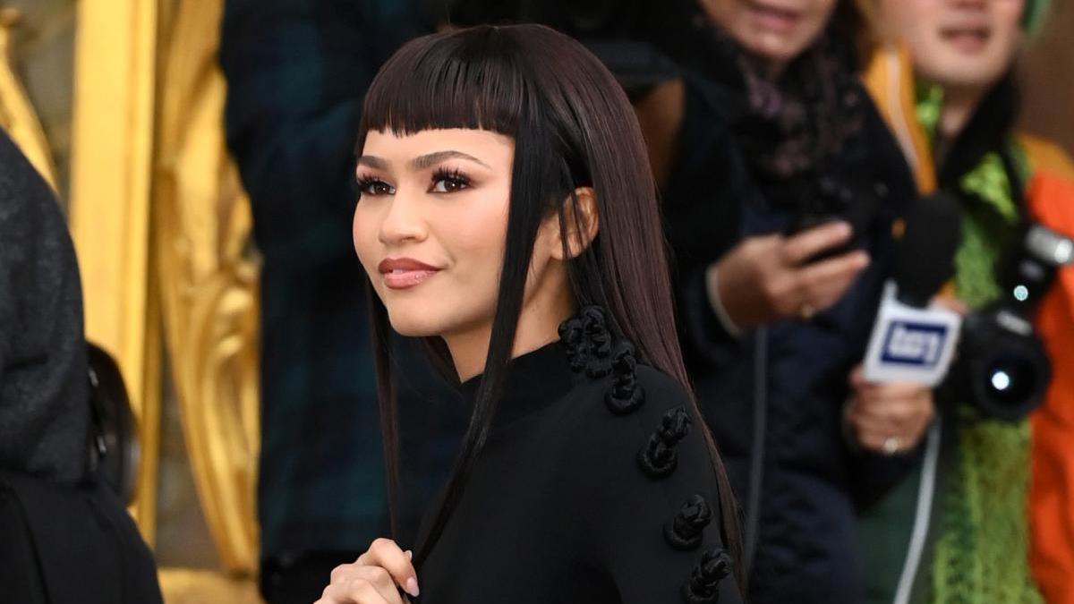 El boom de las 'baby bangs' entre las famosas y estilistas marca una de las tendencias de cortes de flequillo 2024