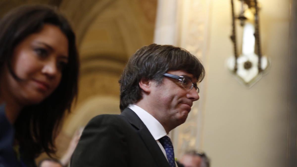 Carles Puigdemont y Marcela Topor