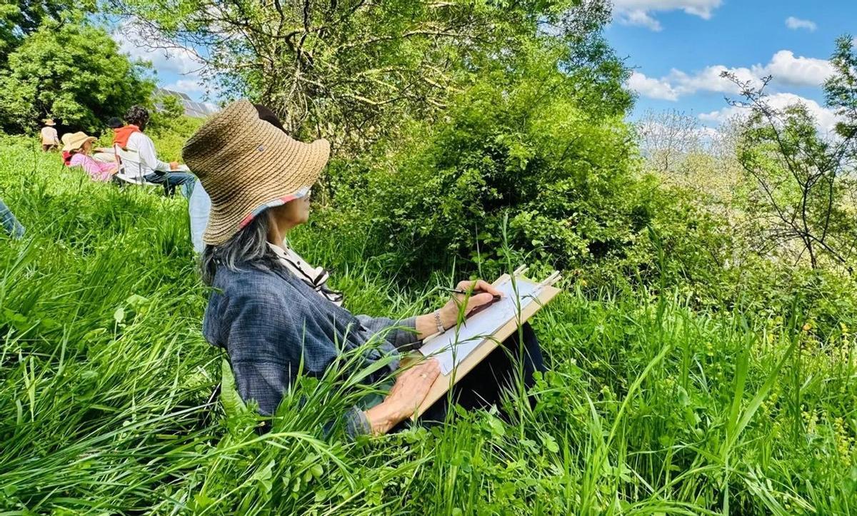 Eliana Perinat, en una de sus terapias en la naturaleza.