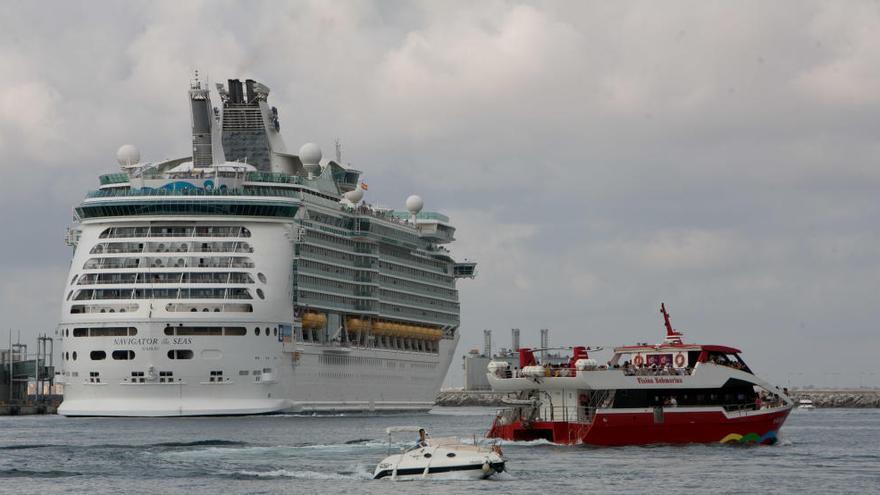 El mal tiempo en el norte de Italia desvía a Alicante un crucero con 3.400 turistas