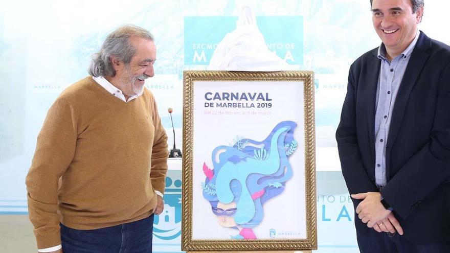 Romero y Román, junto al cartel anunciador del Carnaval.