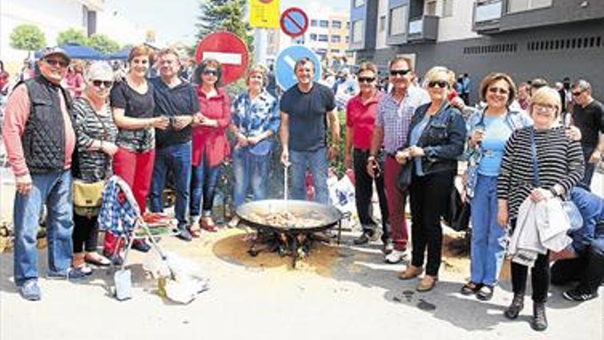 La Festa de les Paelles se consolida e incorpora actuaciones nocturnas