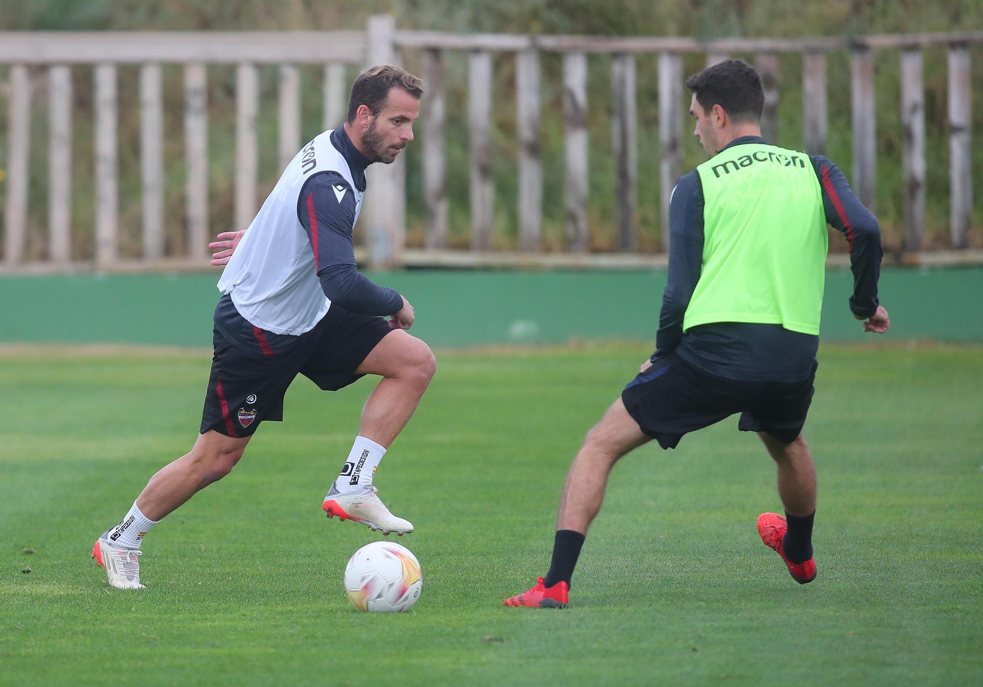 Así ha sido el entrenamiento del Levante UD en el Saler