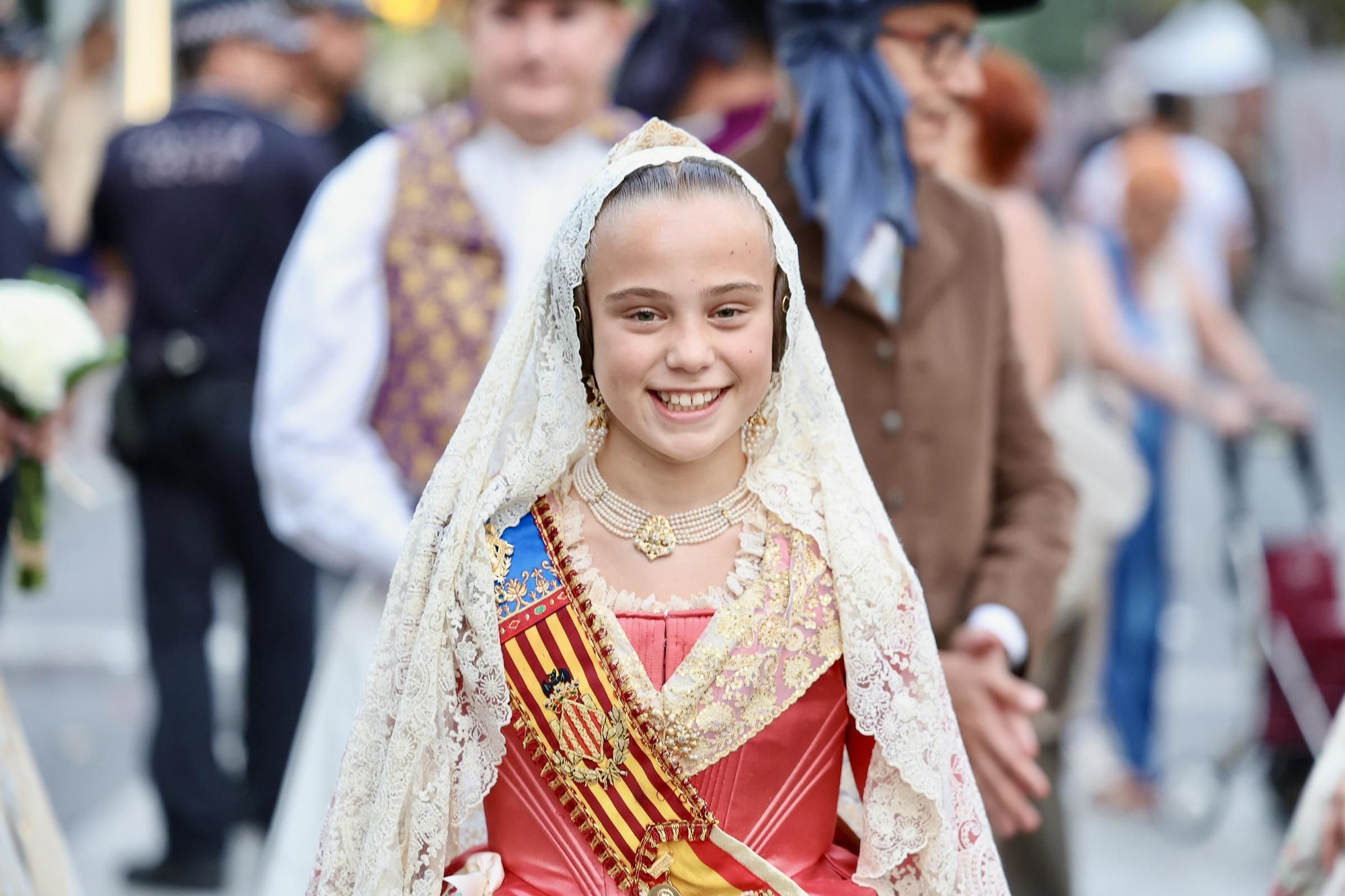 Primera jornada de Ofrenda de las Hogueras de Alicante