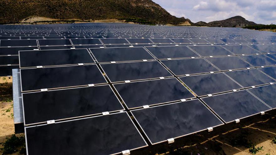 Almendricos se queda sin la planta fotovoltaica de 400 megavatios