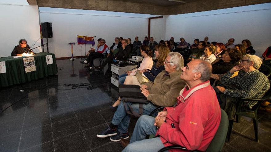 Homenaje a los &#039;poetas en trinchera&#039;