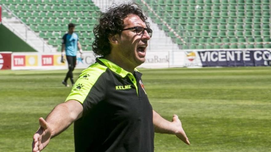 Fidel Martínez, entrenador del Ilicitano