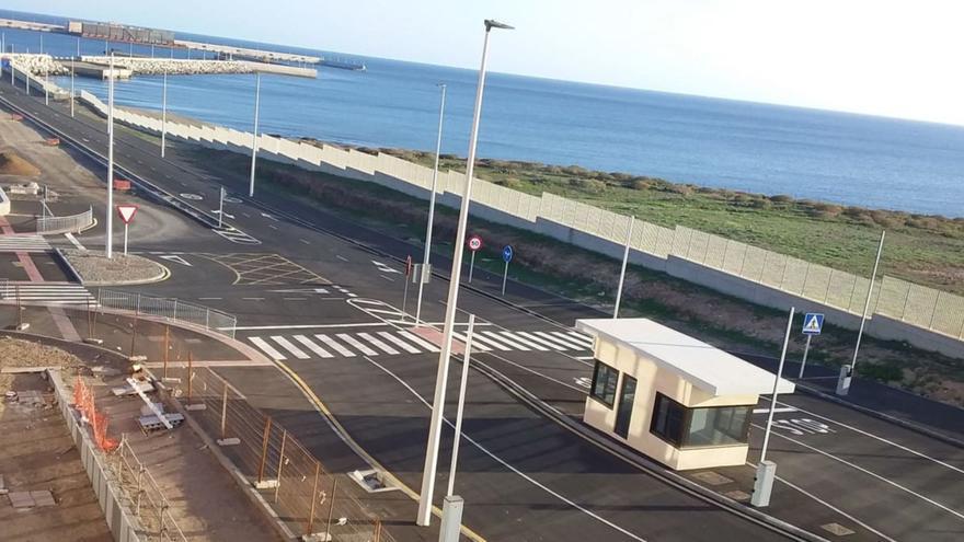 Un accidente de tráfico deja a un motorista en estado crítico en Tenerife