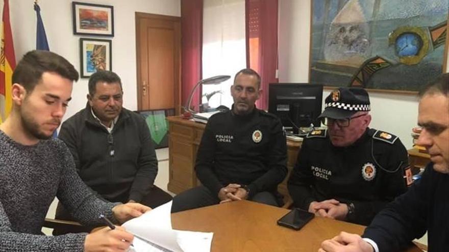 Mario recio se incorpora a la plantilla de policía