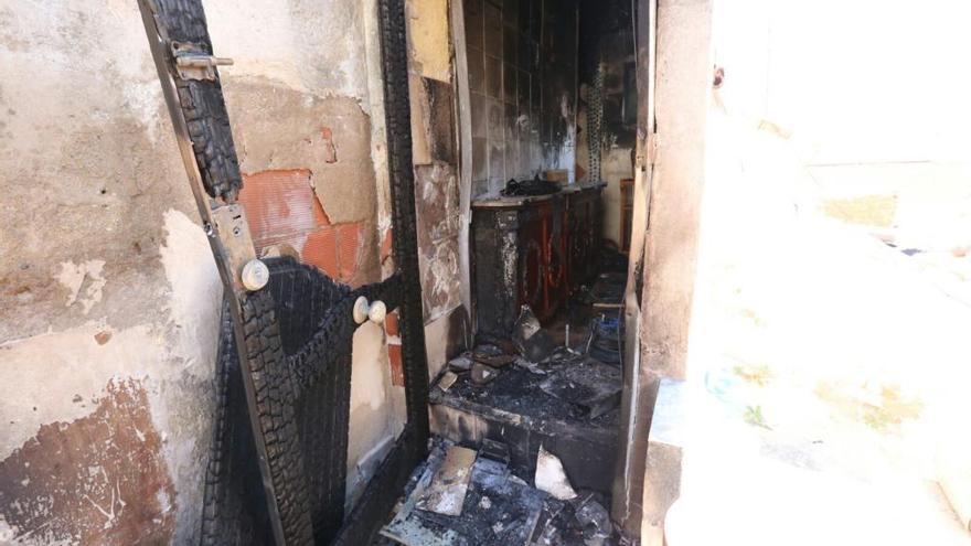 Herido tras incendiarse su casa en Callosa