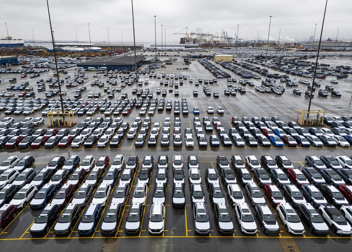 industria automovil coches neomotor fabrica coche automocion (6)