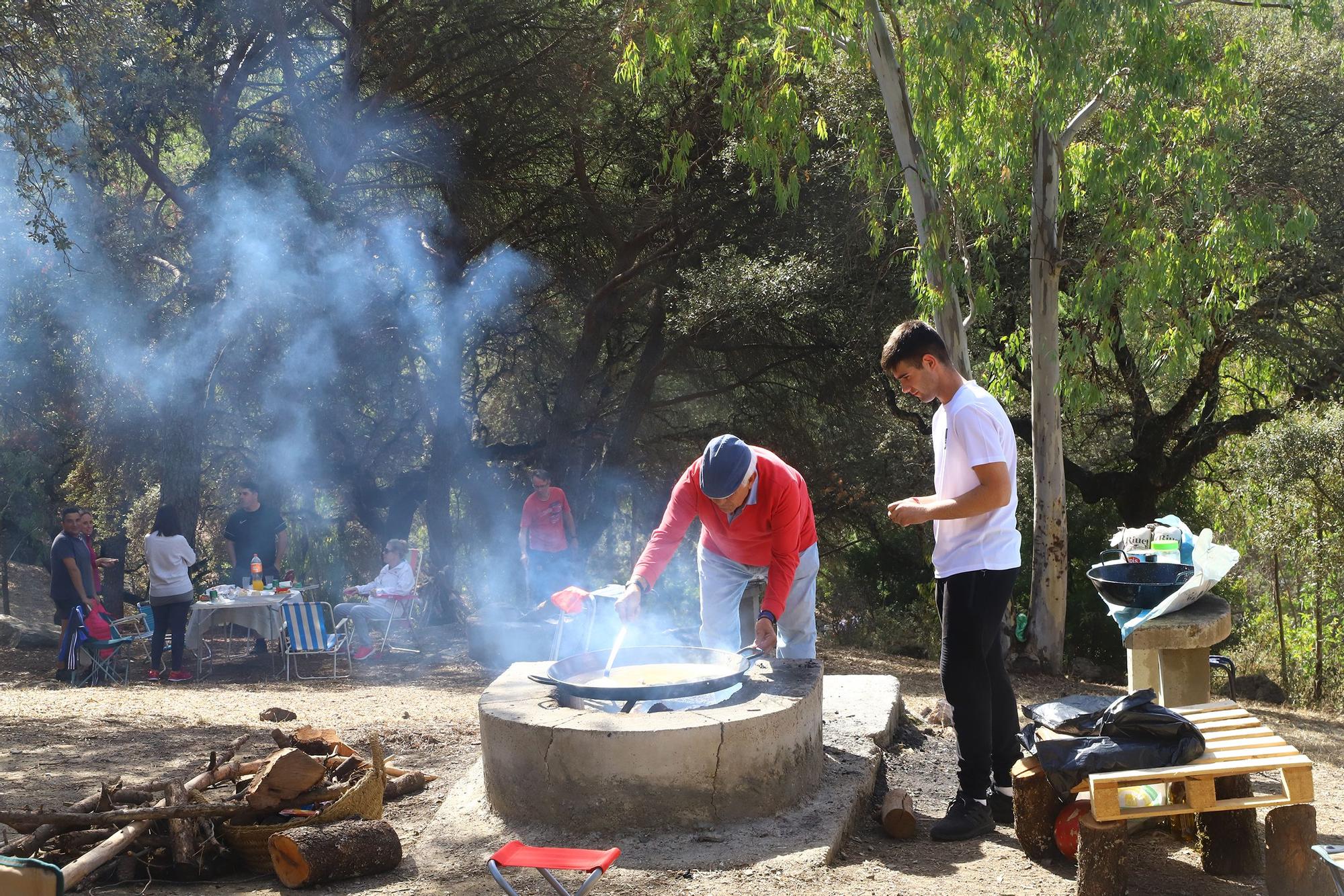 Los peroles con fuego vuelven a los Villares por San Rafael