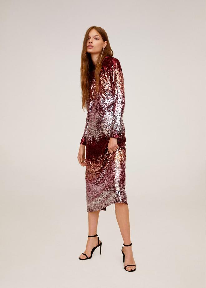 Vestido de lentejuelas en degradado, de Mango