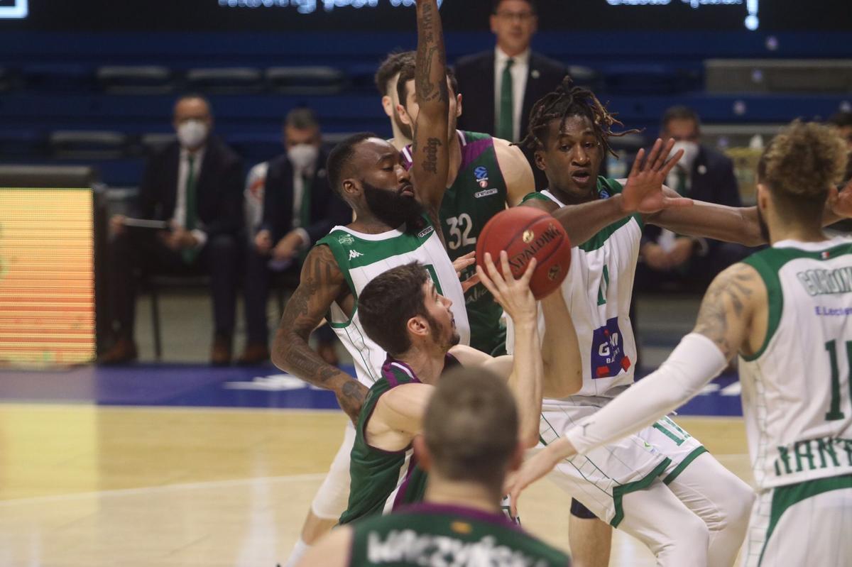 Derrota cajista ante el Nanterre