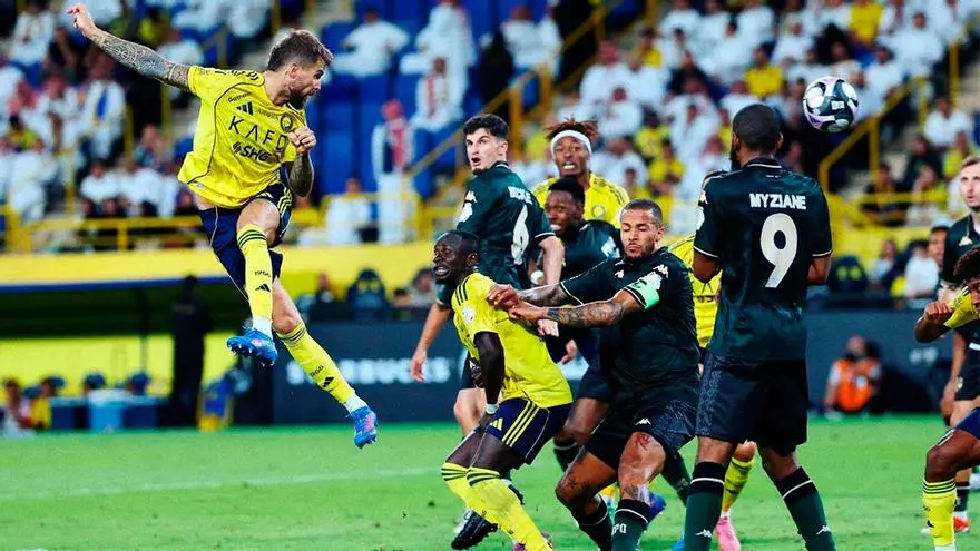 El primer gol de Íñigo Martínez en el Al Nassr