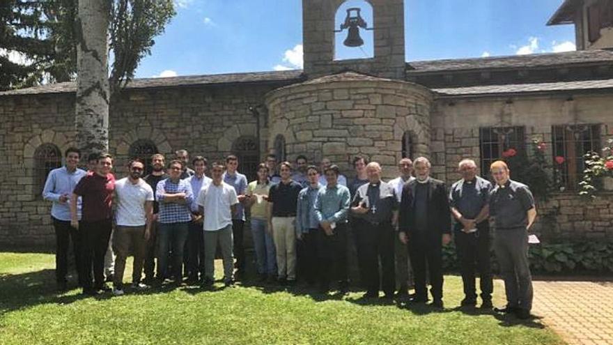 Seminaristes gironins participen en exercicis espirituals a la Cerdanya