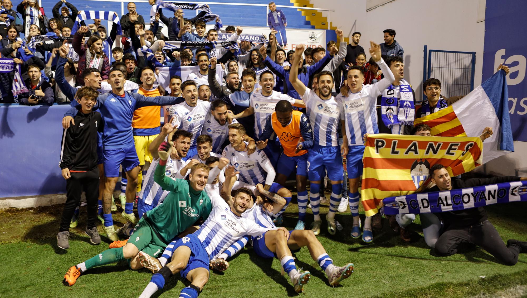 El Alcoyano se salva pese a su derrota con el Murcia