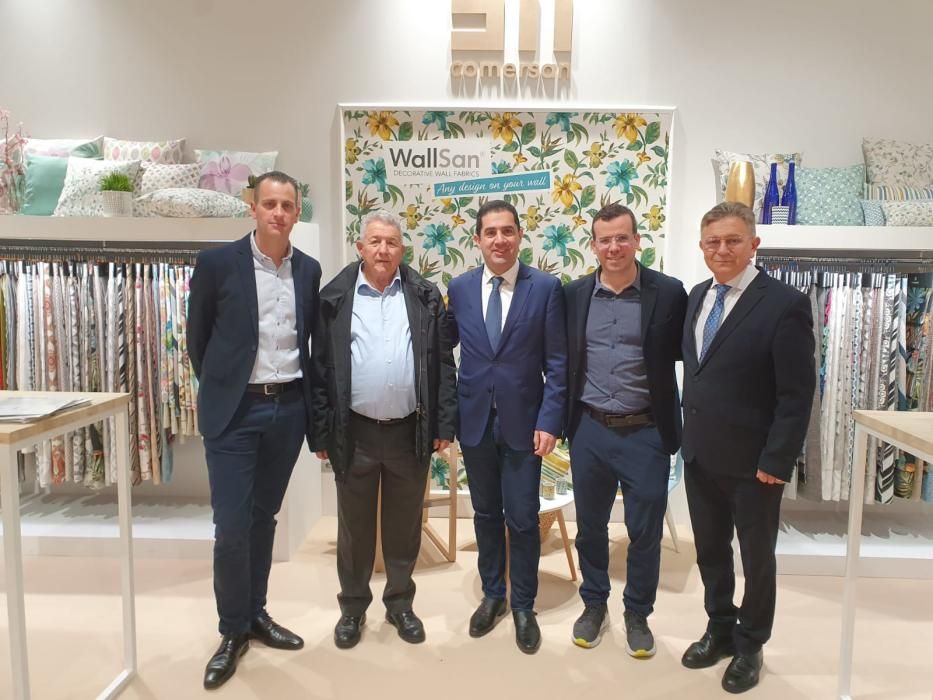 El alcalde de Alcoy visita Heimtextil