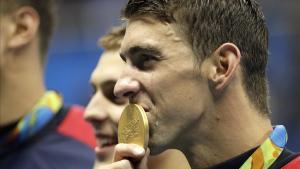 Michael Phelps, con la medalla de oro.