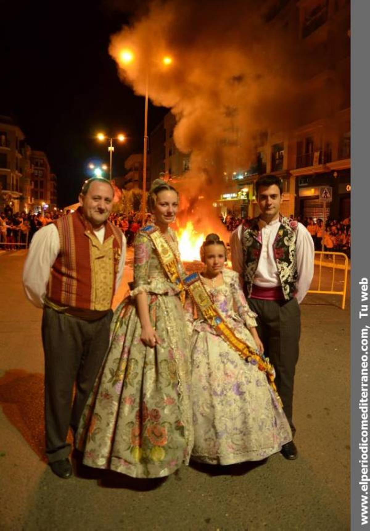 GALERÍA DE FOTOS - El fuego devora las fallas de la provincia.
