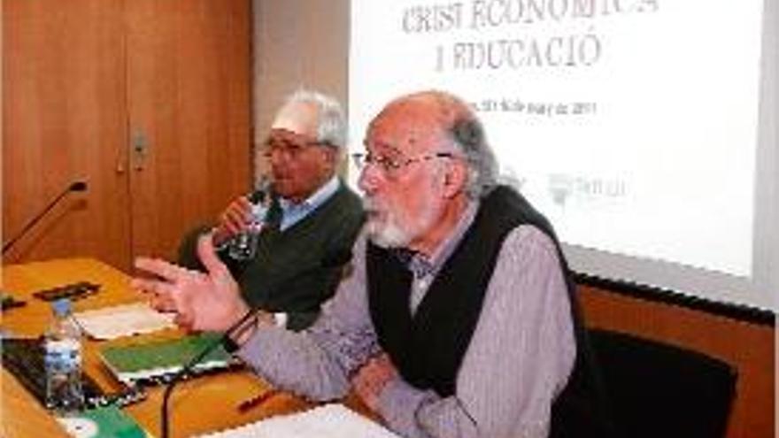 Girona Unes jornades analitzen la relació entre crisi i educació