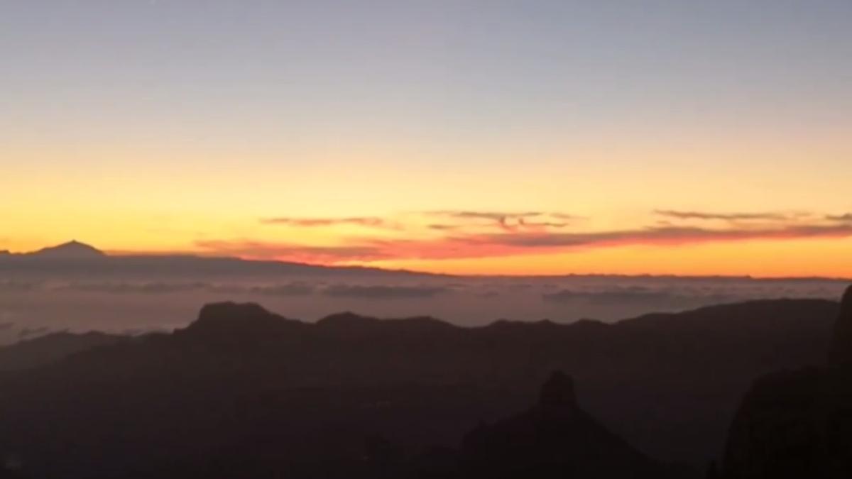 Así se ve una puesta de sol en el Roque Nublo