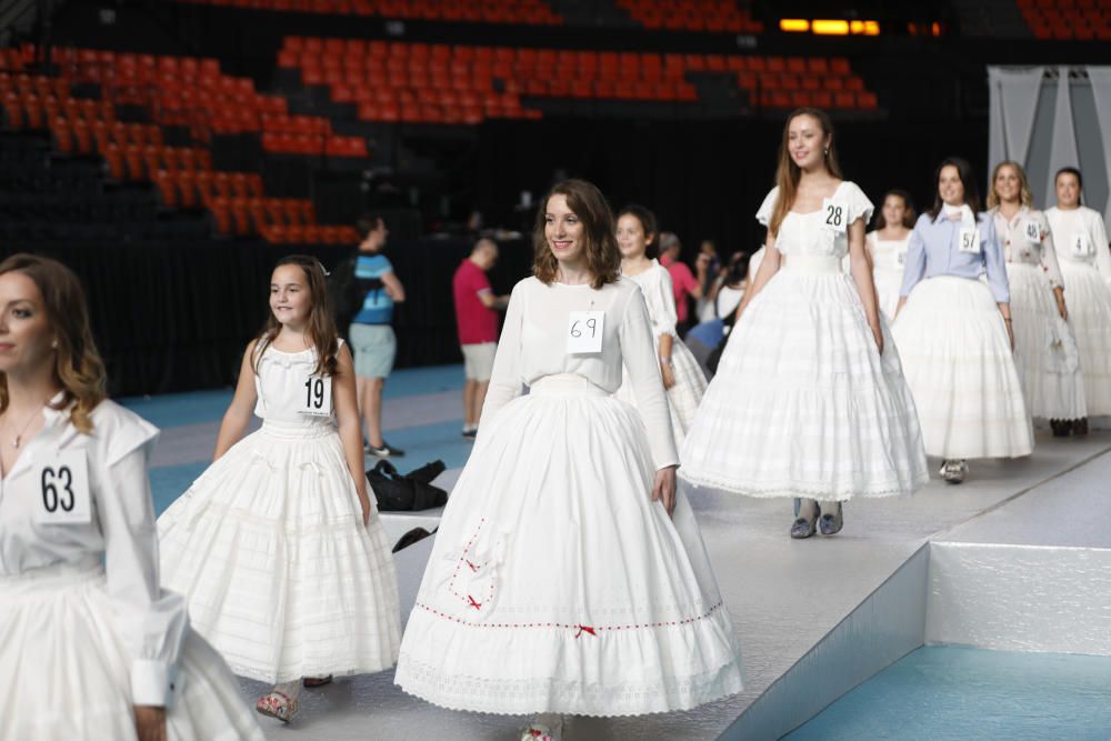 Ensayo de las candidatas a fallera mayor 2019 en la Fonteta