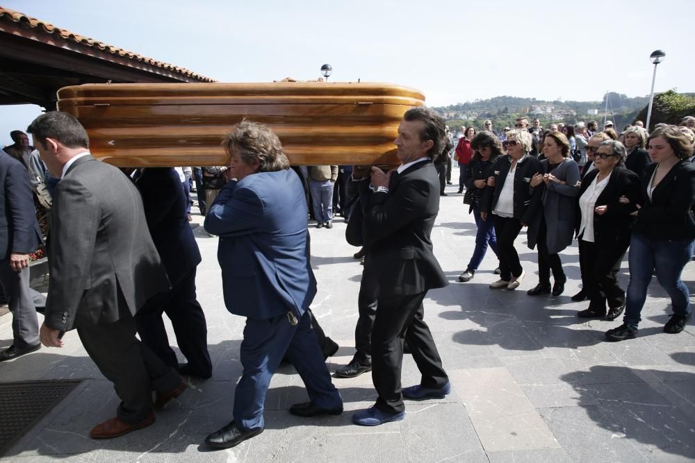 Funeral de Ramón Menéndez en Luanco