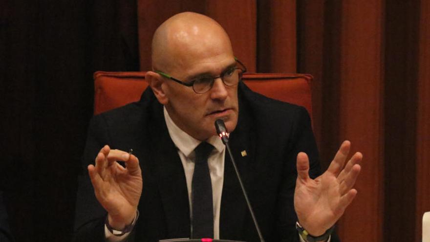 Romeva, durant la comissió del 155 al Parlament