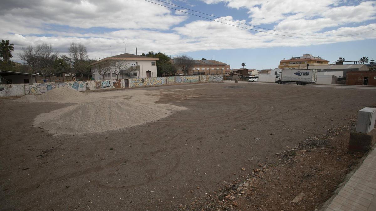 Vista de los terrenos donde va el centro