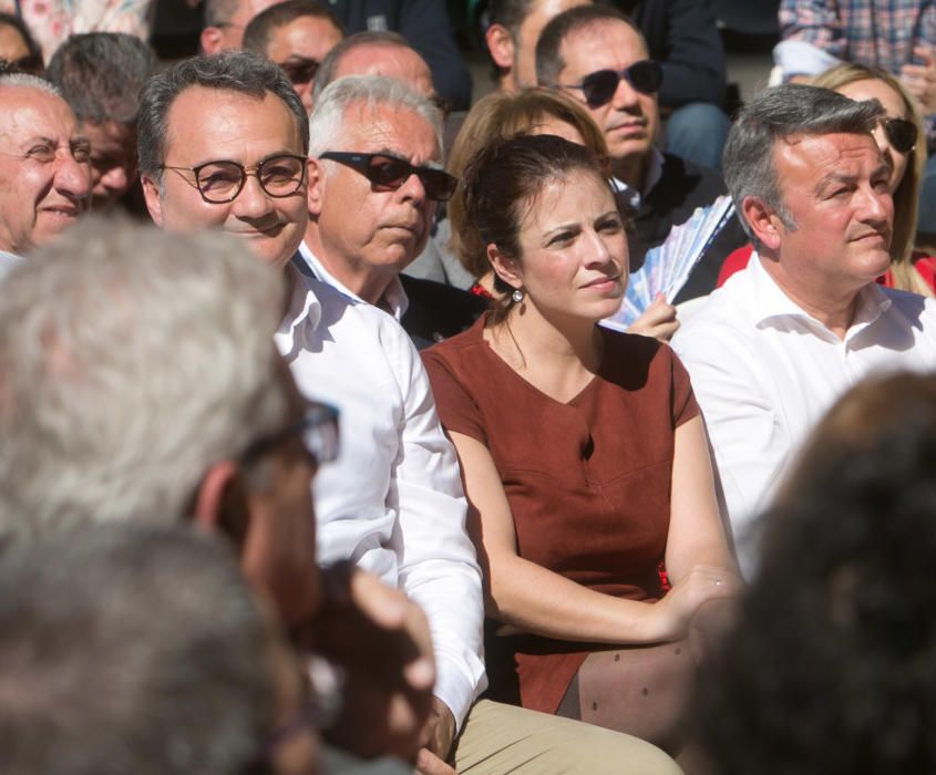 Más de 200 personas asisten al acto de precampaña de Francesc Sanguino celebrado en Las Cigarreres y al que ha asistido la la vicesecretaria general del PSOE, Adriana Lastra