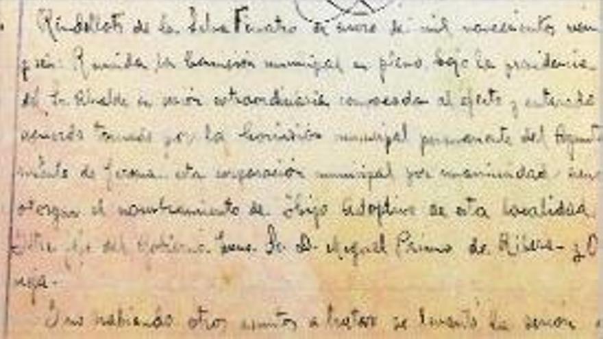 Imatge de l&#039;acta del 24 de gener de 1926 amb la distinció al dictador.