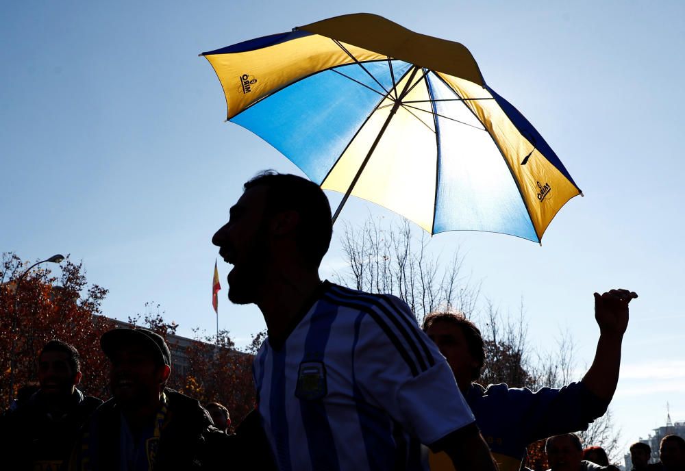 Las aficiones de River y Boca llenan Madrid