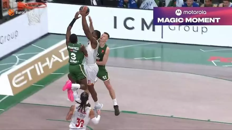 El brutal tapón de Sylvain Francisco a Diallo