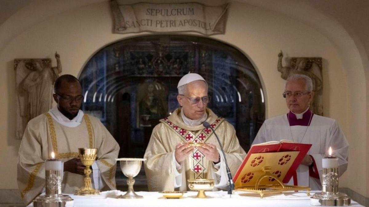 León XIV en una misa en el Vaticano.