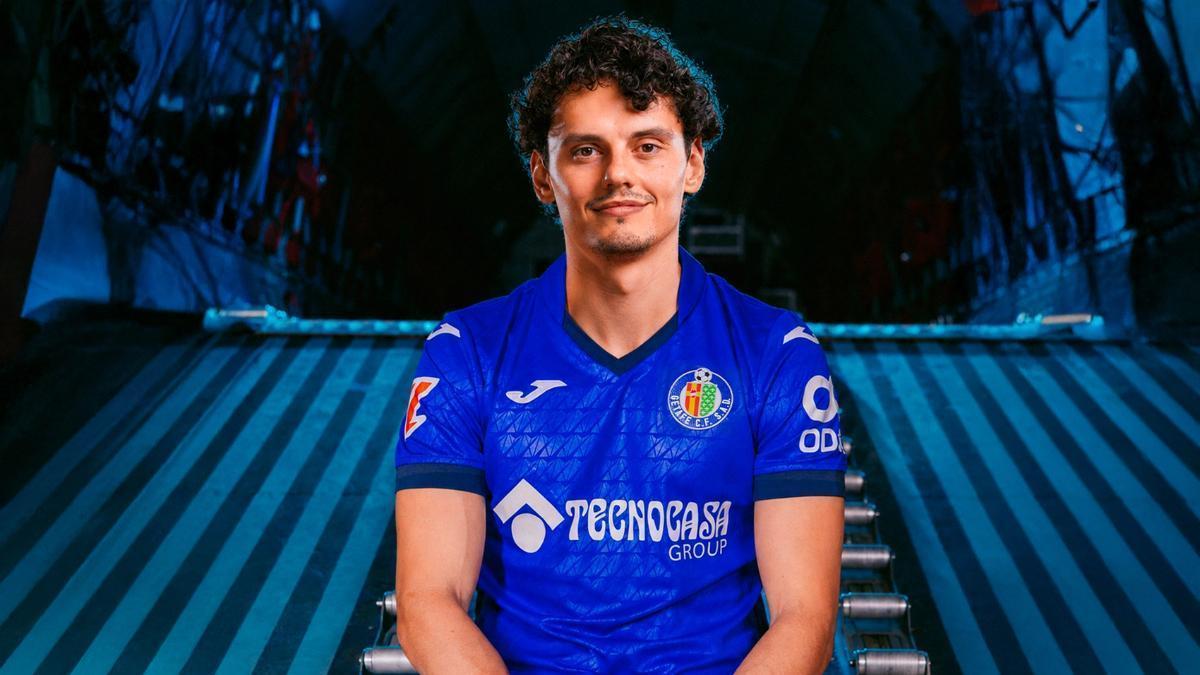 Enes Ünal, nuevo delantero de Bordalás
