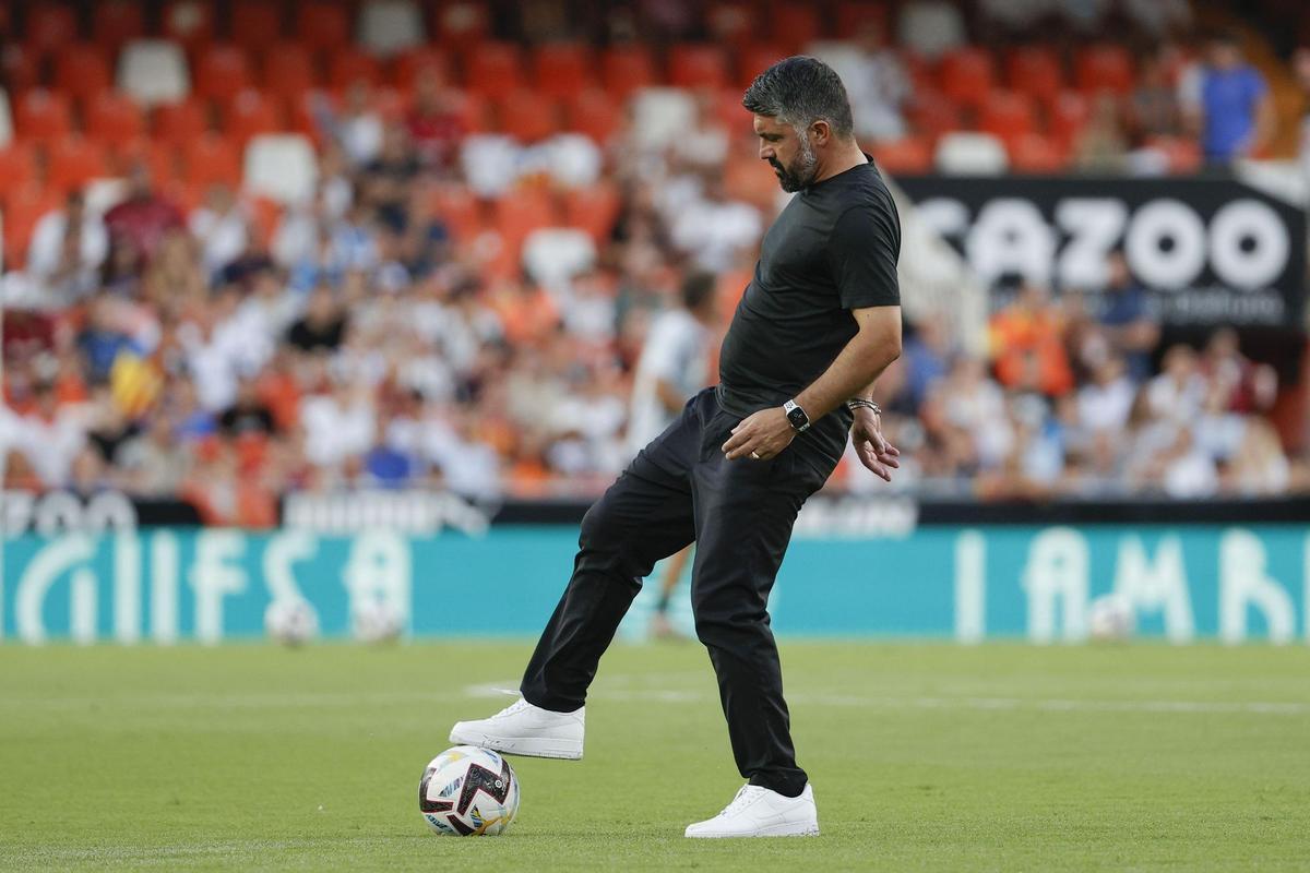 El entrenador del Valencia, Gennaro Gattuso, antes del inicio del Trofeo Naranja, disputado por el Valencia CF y el Atalanta, en una foto de archivo. EFE/ Manuel Bruque