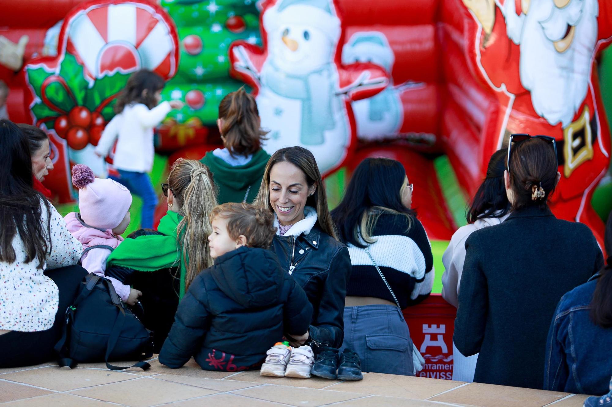 Todas las imágenes de la apertura de la Navidad en el Parque Reina Sofía