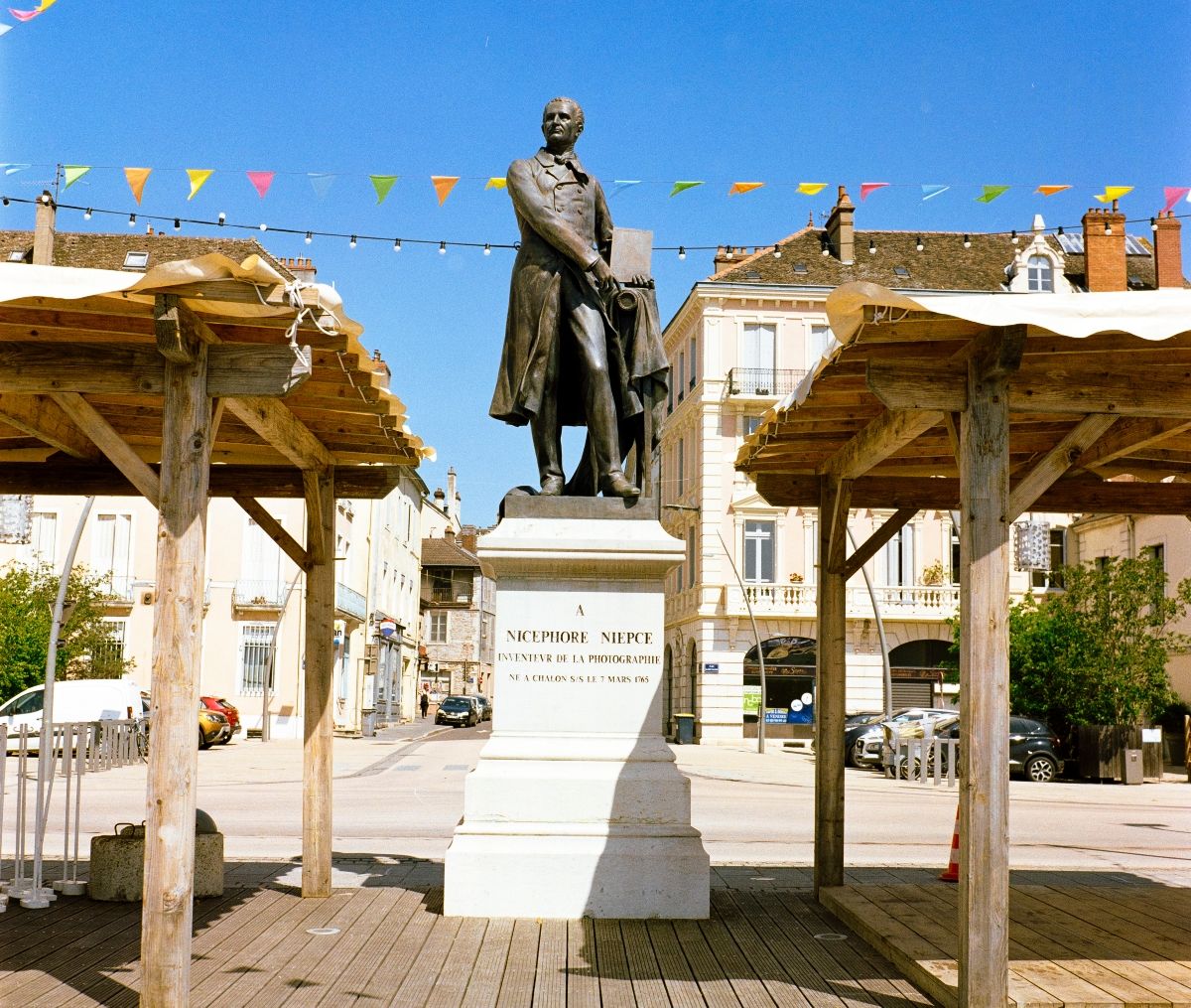 Estatua del padre de la fotografía, Nicéphore Niépce, en Chalon sur Saone.