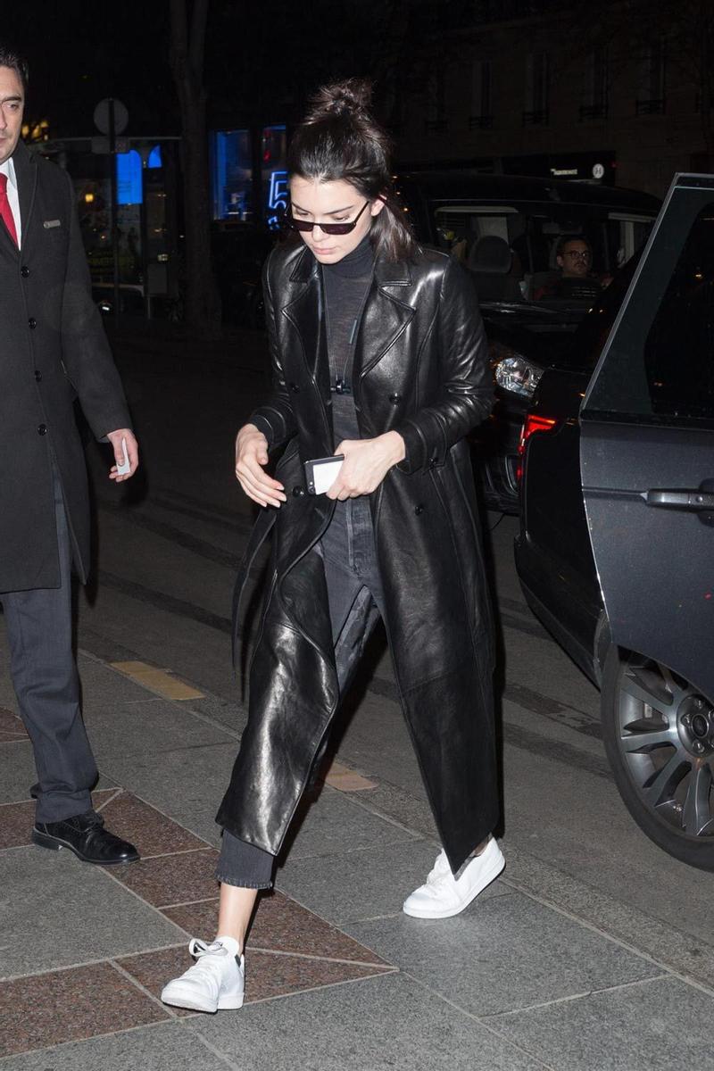 Kendall Jenner de cuero
