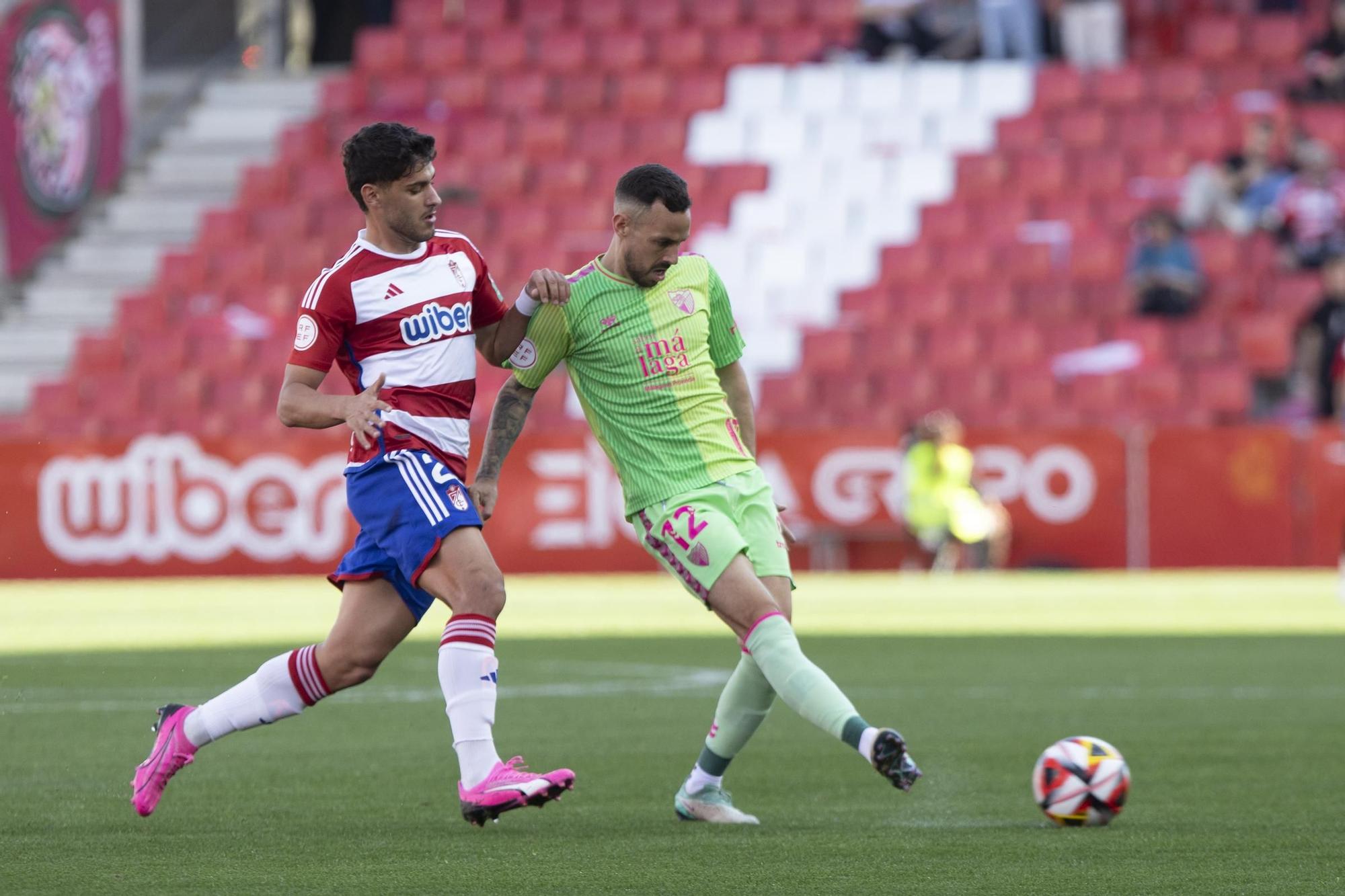 Primera RFEF: Recreativo Granada - Málaga CF