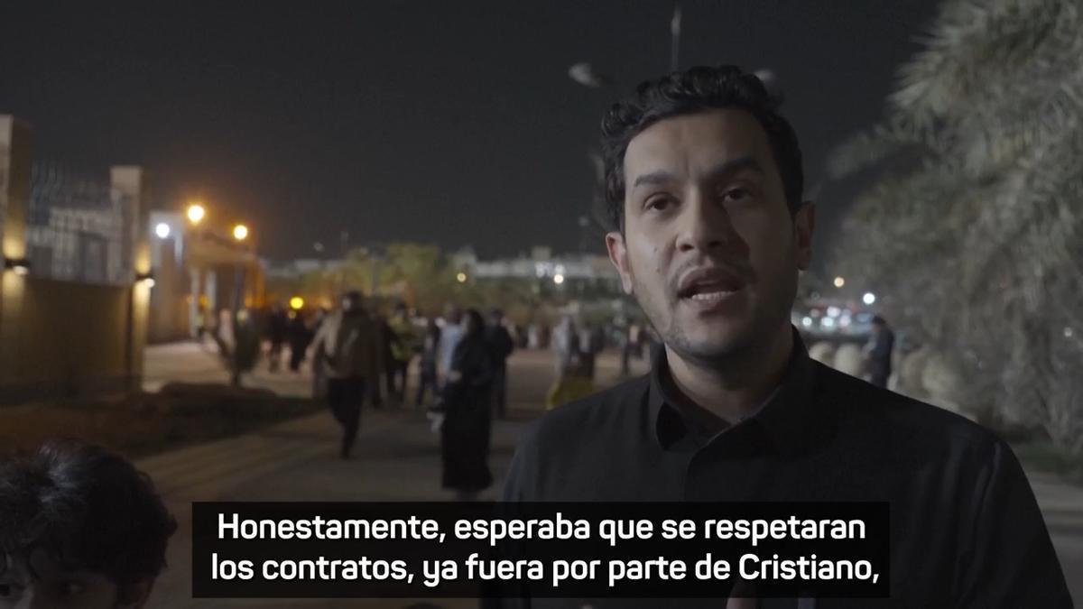 Los aficionados apoyan a Cristiano Ronaldo en su protesta