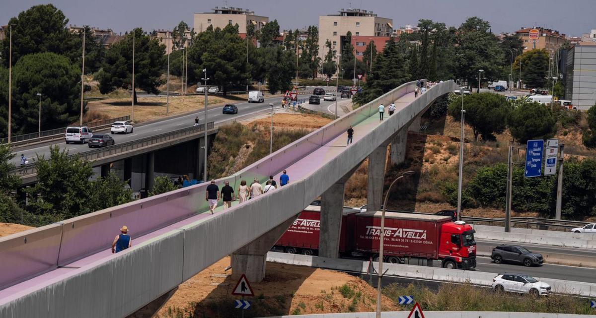 45 anys esperant el pont del Baricentro 45 anys esperant el pont del Baricentro