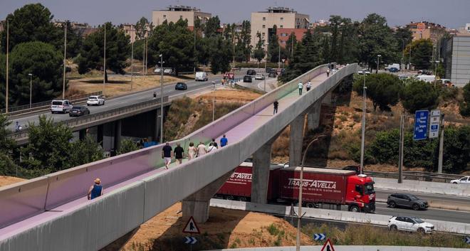 45 anys esperant el pont del Baricentro