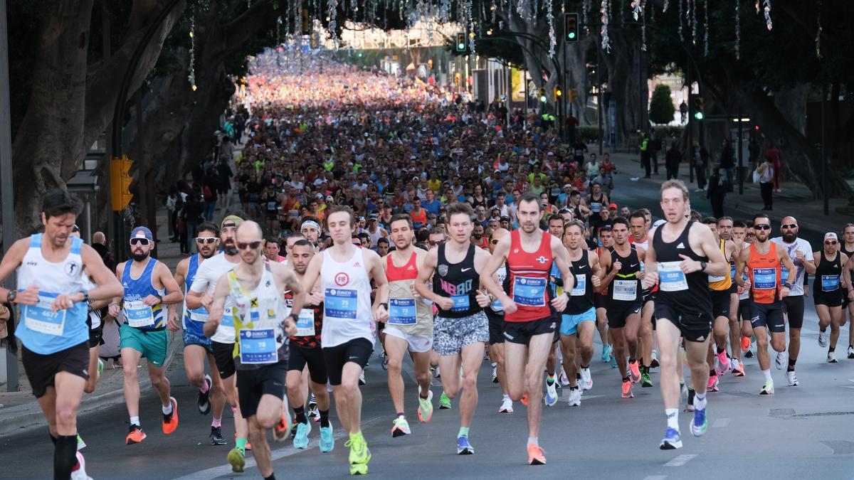 Las imágenes de la Zurich Maratón de Málaga