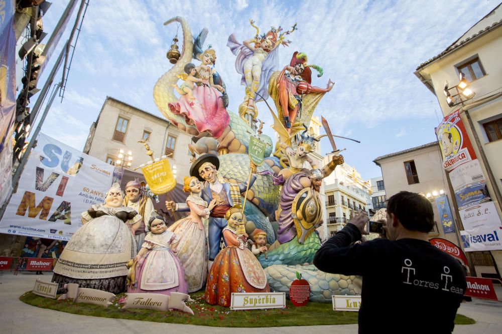 Falla Plaza del Pilar